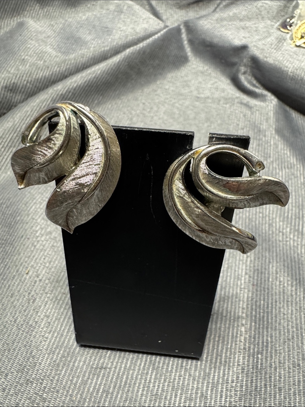 Vintage Sculpted Silver-Tone Swirl Clip-On Earrings
